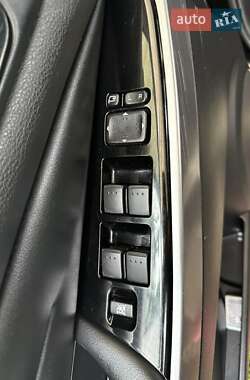 Позашляховик / Кросовер Mazda CX-7 2010 в 