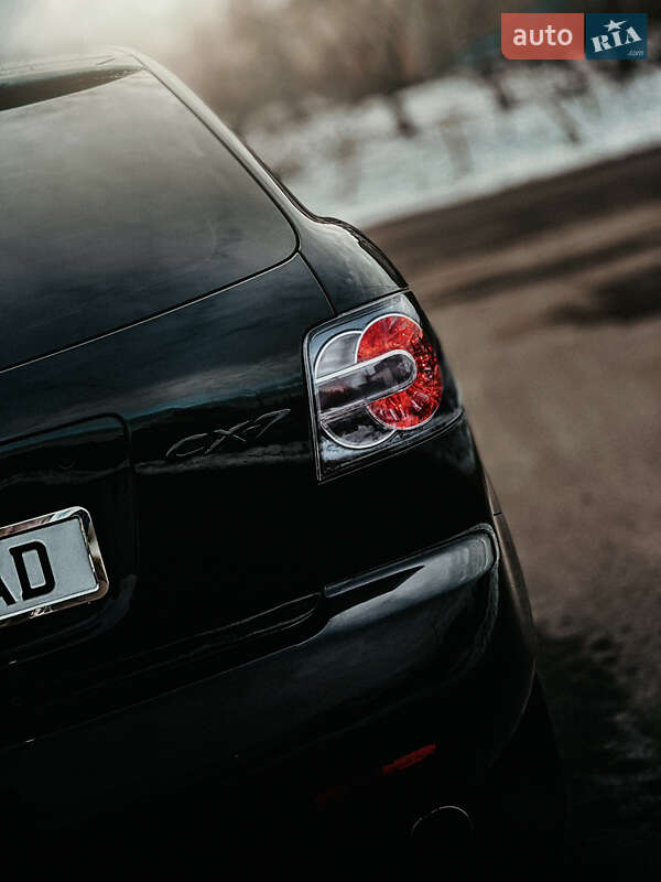 Позашляховик / Кросовер Mazda CX-7 2007 в Дубні