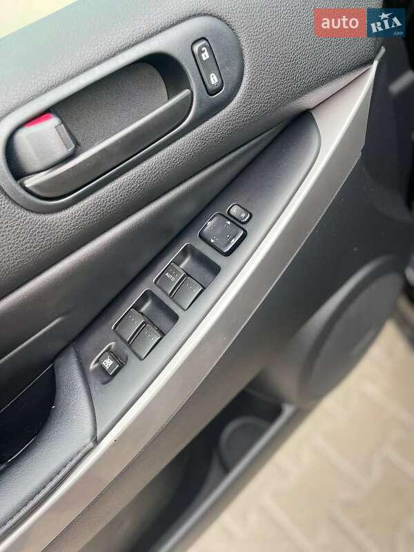 Внедорожник / Кроссовер Mazda CX-7 2011 в Киеве