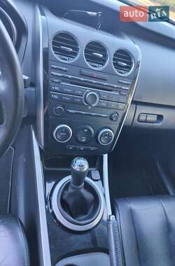 Внедорожник / Кроссовер Mazda CX-7 2010 в 