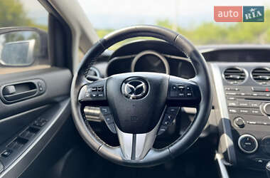 Позашляховик / Кросовер Mazda CX-7 2010 в 