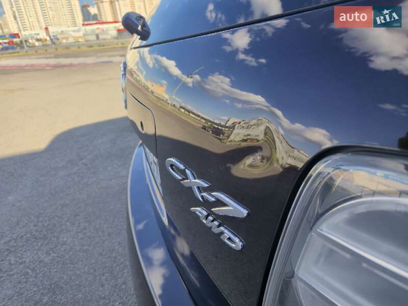 Позашляховик / Кросовер Mazda CX-7 2010 в Києві