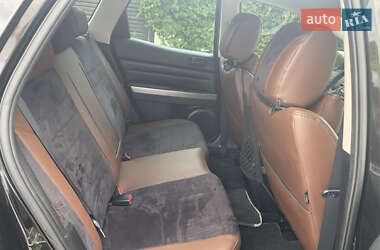 Внедорожник / Кроссовер Mazda CX-7 2009 в 