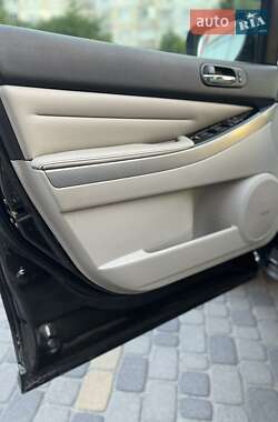 Внедорожник / Кроссовер Mazda CX-7 2009 в 