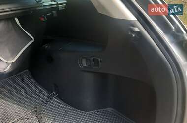 Позашляховик / Кросовер Mazda CX-7 2011 в 