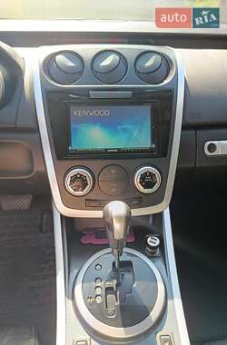 Позашляховик / Кросовер Mazda CX-7 2009 в 