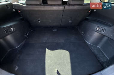 Позашляховик / Кросовер Mazda CX-7 2010 в 