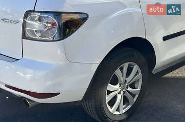 Позашляховик / Кросовер Mazda CX-7 2010 в 