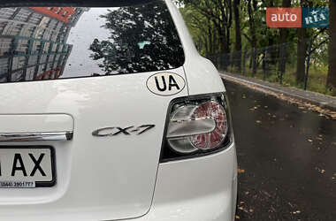 Позашляховик / Кросовер Mazda CX-7 2011 в 