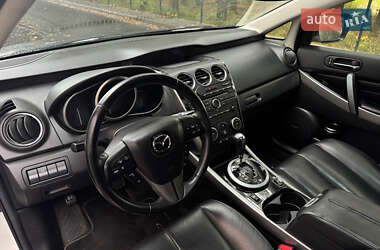 Позашляховик / Кросовер Mazda CX-7 2011 в 