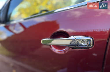 Позашляховик / Кросовер Mazda CX-7 2011 в 
