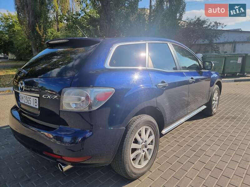 Внедорожник / Кроссовер Mazda CX-7 2010 в Киеве