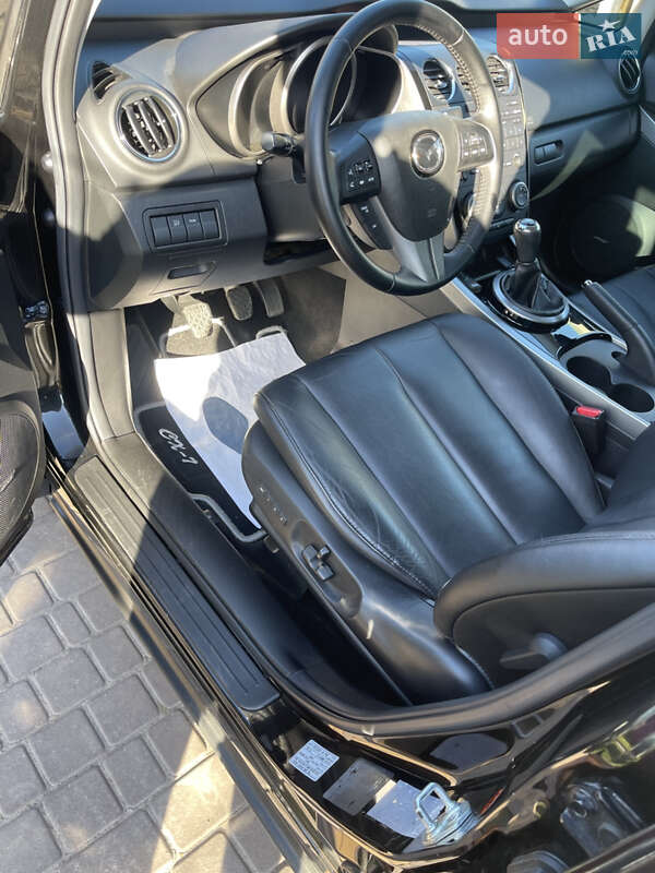 Позашляховик / Кросовер Mazda CX-7 2010 в Луцьку