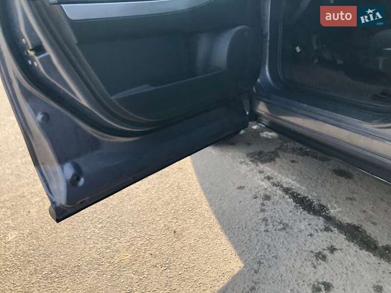 Позашляховик / Кросовер Mazda CX-7 2010 в Рівному фото 13 Позашляховик / Кросовер Mazda CX-7 2010 в Рівному