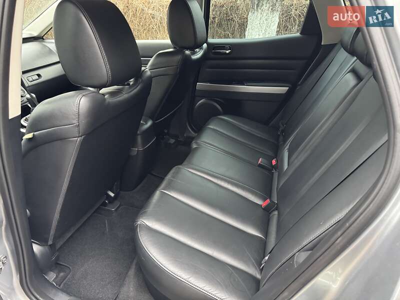 Позашляховик / Кросовер Mazda CX-7 2009 в Луцьку