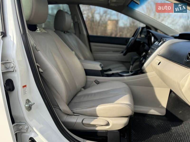 Внедорожник / Кроссовер Mazda CX-7 2010 в Хотине