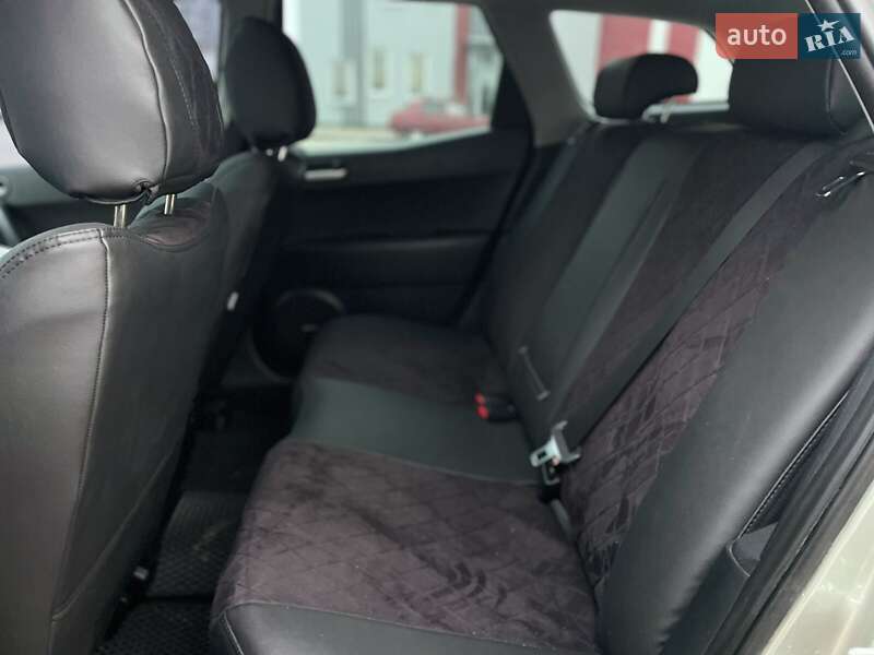 Позашляховик / Кросовер Mazda CX-7 2006 в Дніпрі