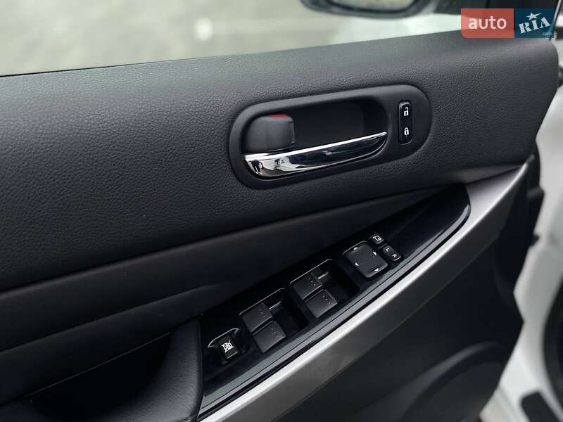 Позашляховик / Кросовер Mazda CX-7 2011 в Києві