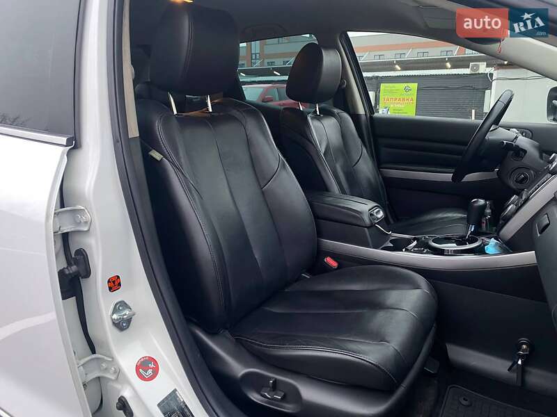 Позашляховик / Кросовер Mazda CX-7 2011 в Києві