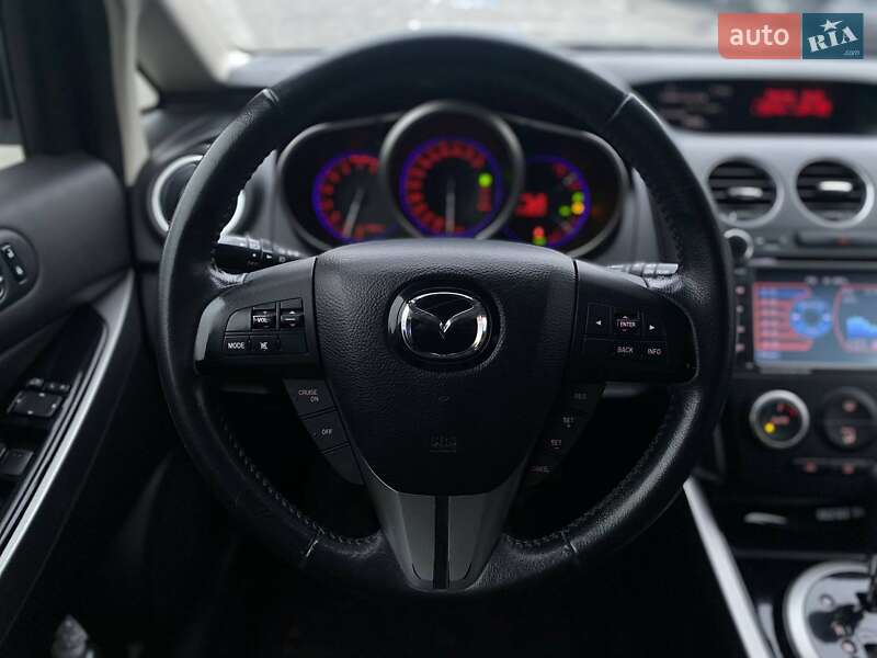 Позашляховик / Кросовер Mazda CX-7 2011 в Києві