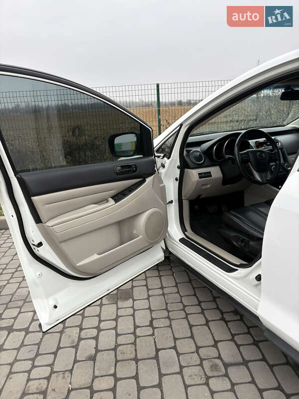 Внедорожник / Кроссовер Mazda CX-7 2011 в Синельниково