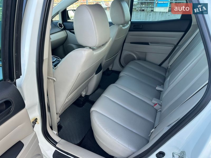 Позашляховик / Кросовер Mazda CX-7 2010 в Києві