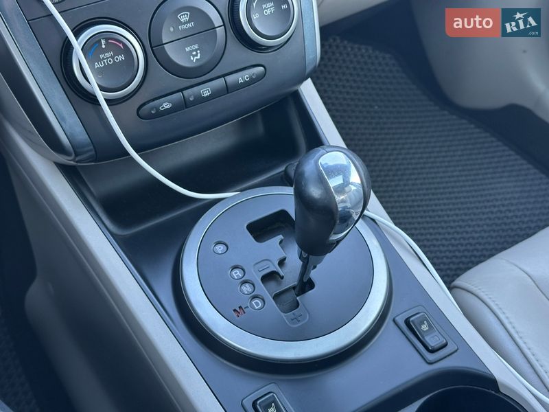 Позашляховик / Кросовер Mazda CX-7 2010 в Києві