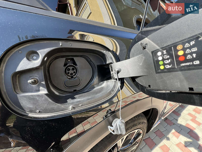 Позашляховик / Кросовер Mazda CX-90 2023 в Чернівцях
