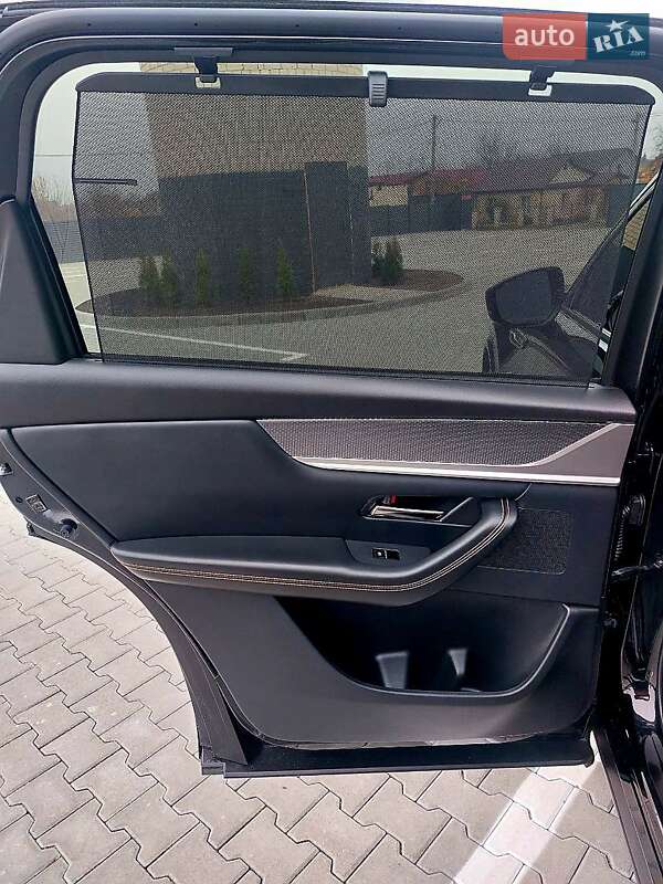 Позашляховик / Кросовер Mazda CX-90 2024 в Дубні