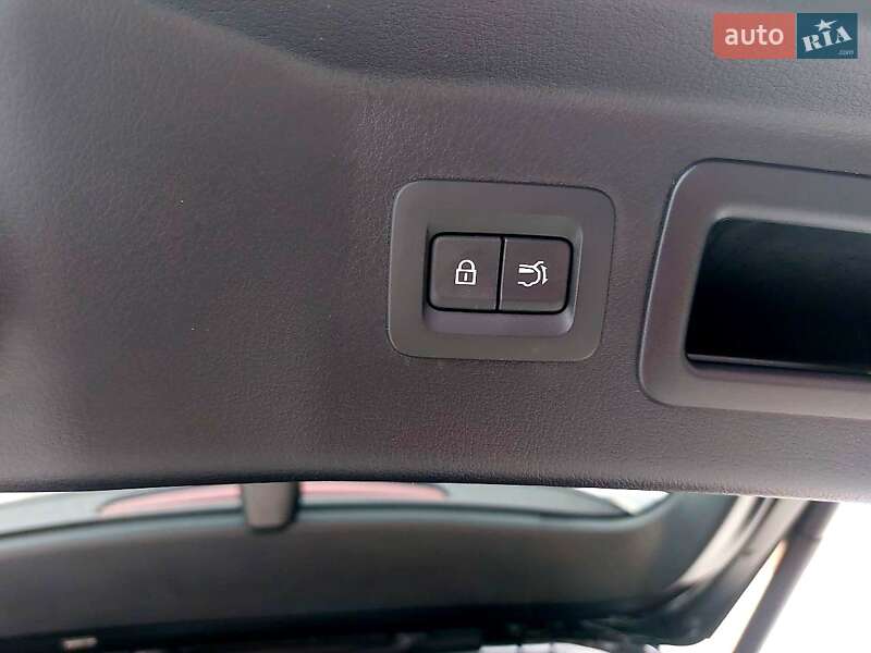 Позашляховик / Кросовер Mazda CX-90 2024 в Дубні