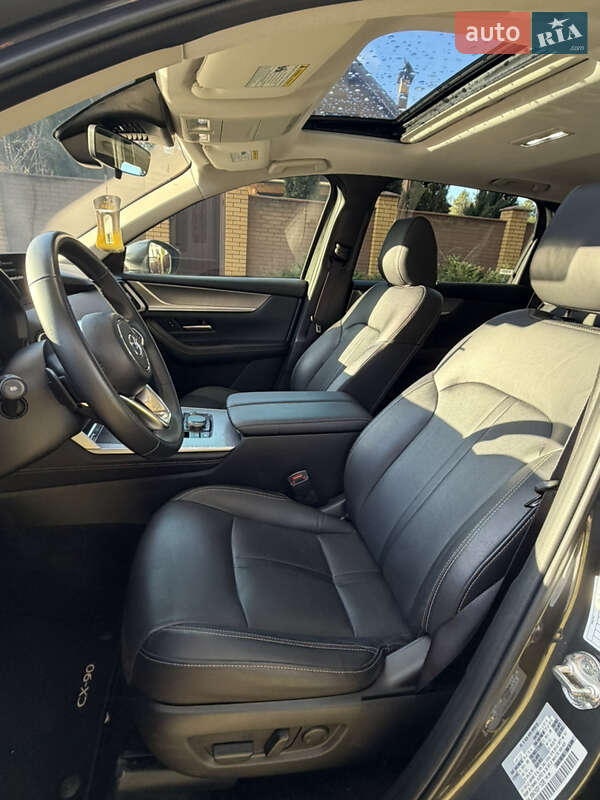 Внедорожник / Кроссовер Mazda CX-90 2023 в Киеве фото 11 Внедорожник / Кроссовер Mazda CX-90 2023 в Киеве