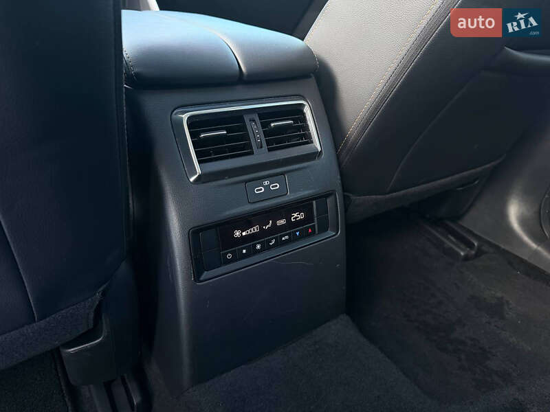 Внедорожник / Кроссовер Mazda CX-90 2023 в Запорожье фото 22 Внедорожник / Кроссовер Mazda CX-90 2023 в Запорожье