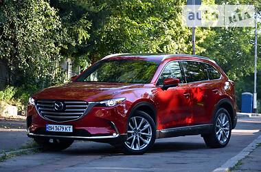 Позашляховик / Кросовер Mazda CX-9 2016 в 