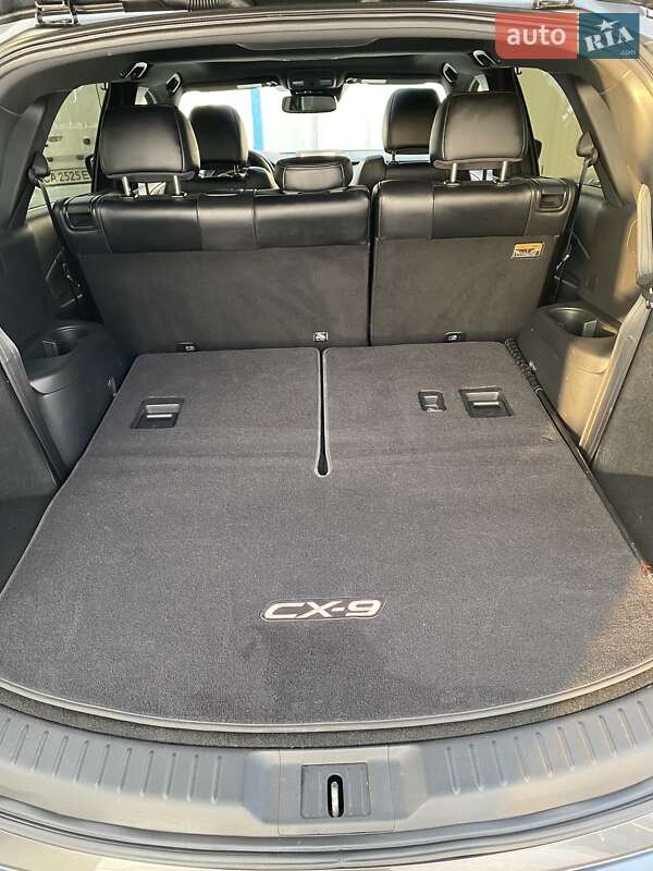Внедорожник / Кроссовер Mazda CX-9 2016 в Золотоноше