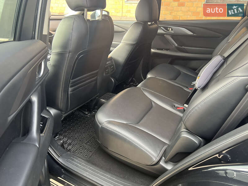 Внедорожник / Кроссовер Mazda CX-9 2016 в Николаеве
