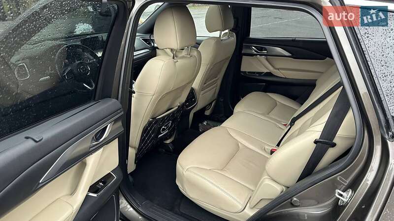 Внедорожник / Кроссовер Mazda CX-9 2016 в Харькове