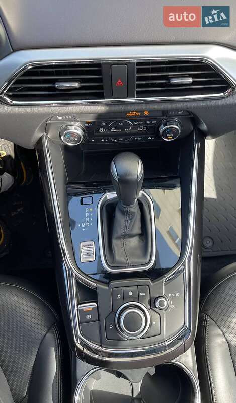 Внедорожник / Кроссовер Mazda CX-9 2016 в Киеве