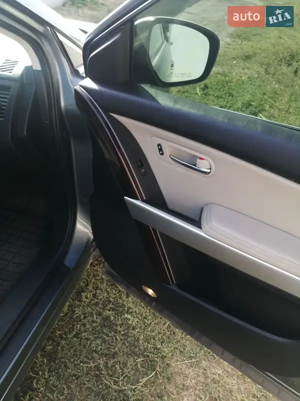 Mazda CX-9