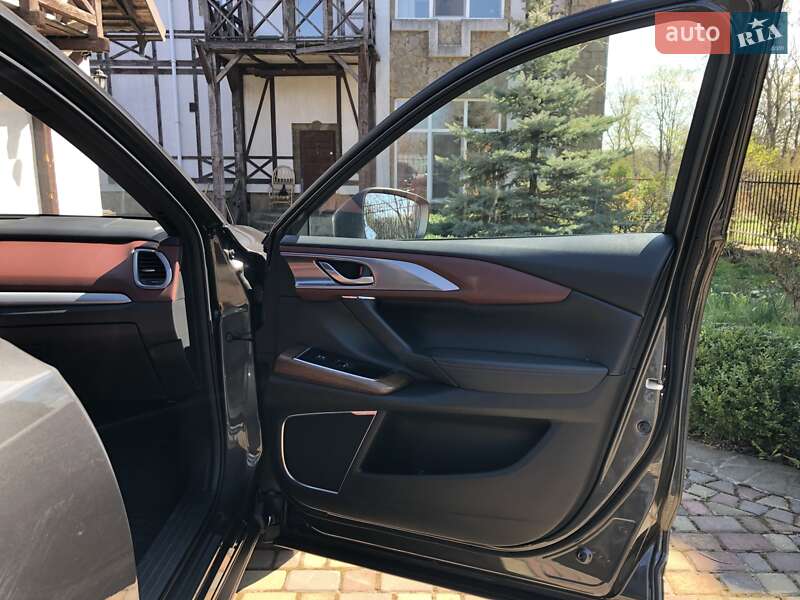 Внедорожник / Кроссовер Mazda CX-9 2016 в Киеве