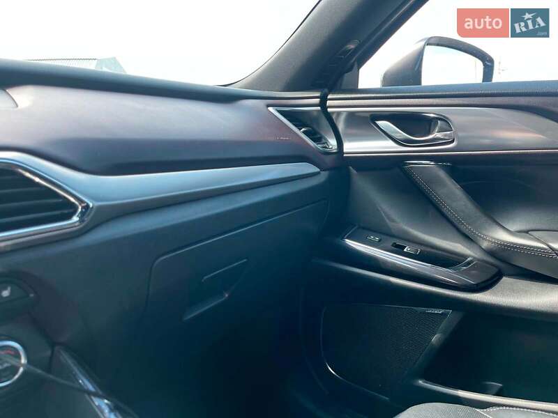Внедорожник / Кроссовер Mazda CX-9 2018 в Львове