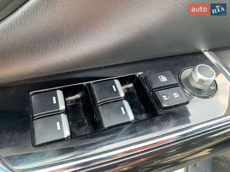 Позашляховик / Кросовер Mazda CX-9 2016 в Києві