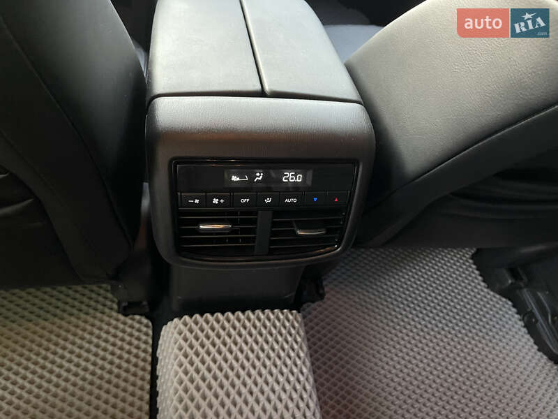 Внедорожник / Кроссовер Mazda CX-9 2016 в Ровно