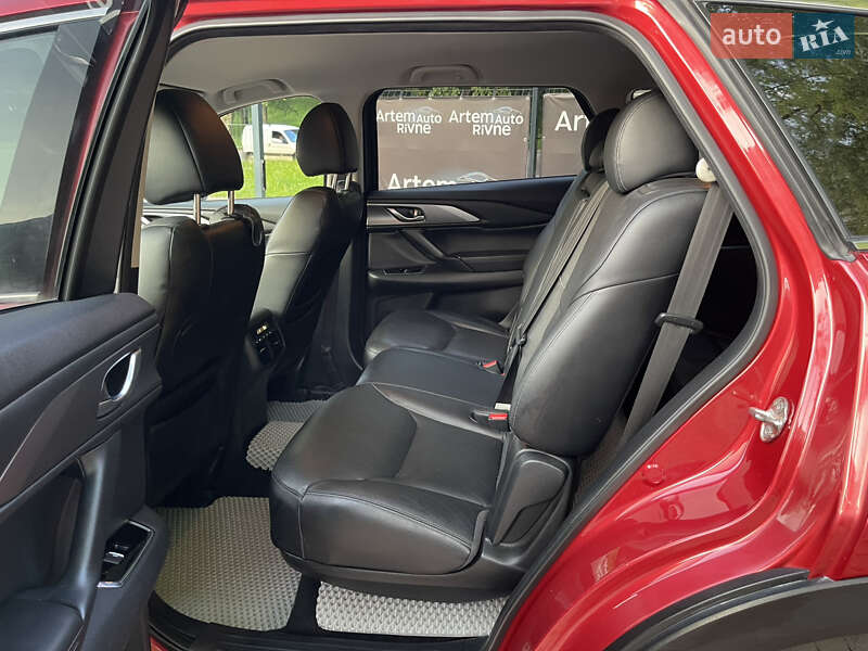 Внедорожник / Кроссовер Mazda CX-9 2016 в Ровно