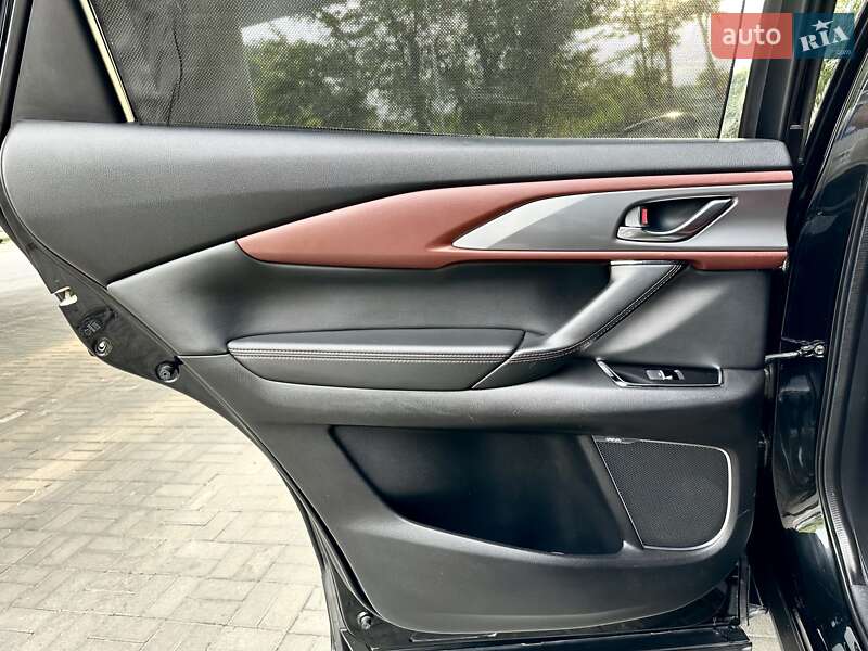 Внедорожник / Кроссовер Mazda CX-9 2016 в Днепре