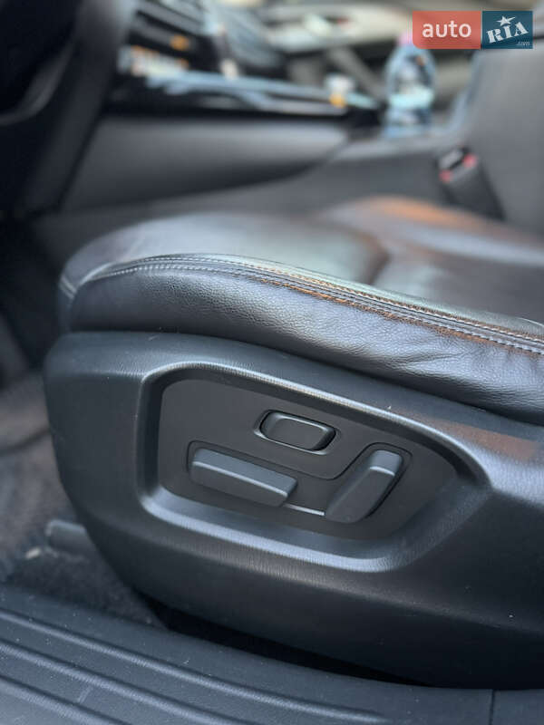Позашляховик / Кросовер Mazda CX-9 2019 в Києві
