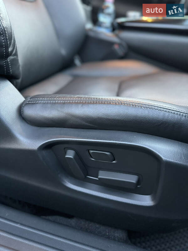 Позашляховик / Кросовер Mazda CX-9 2019 в Києві