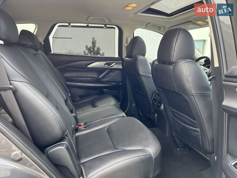 Позашляховик / Кросовер Mazda CX-9 2018 в Луцьку