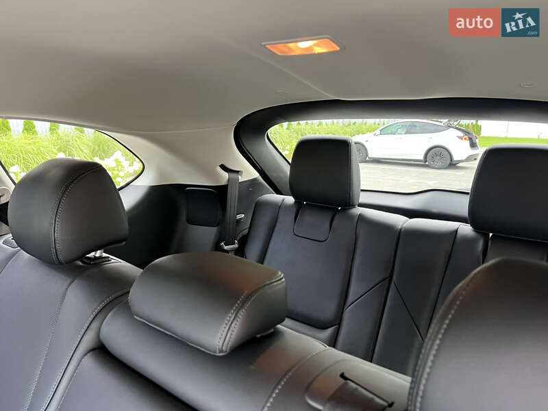 Позашляховик / Кросовер Mazda CX-9 2018 в Луцьку