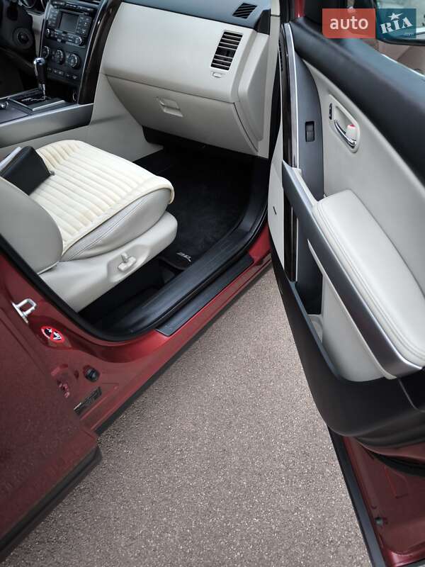 Позашляховик / Кросовер Mazda CX-9 2012 в Овручі