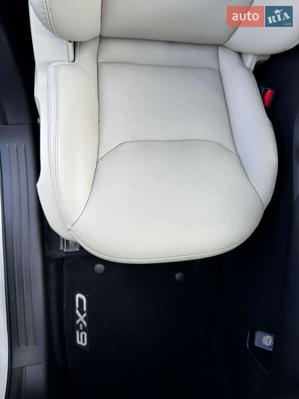 Внедорожник / Кроссовер Mazda CX-9 2018 в Киеве